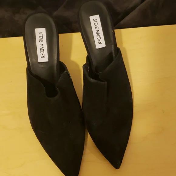New Steve Madden Black Suede Mules - Picture 2 of 4